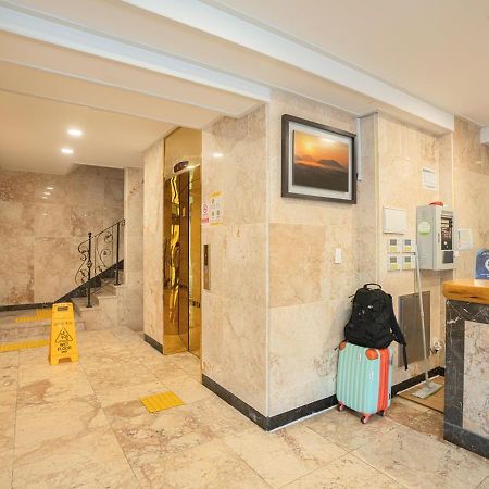 J2 Family Hotel Jeju Buitenkant foto